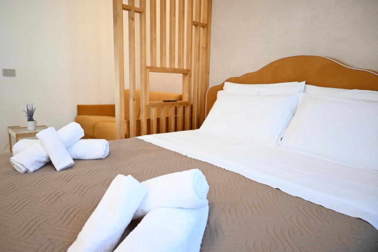Garofoli Apartments San Giovanni Lupatoto Eksteriør billede